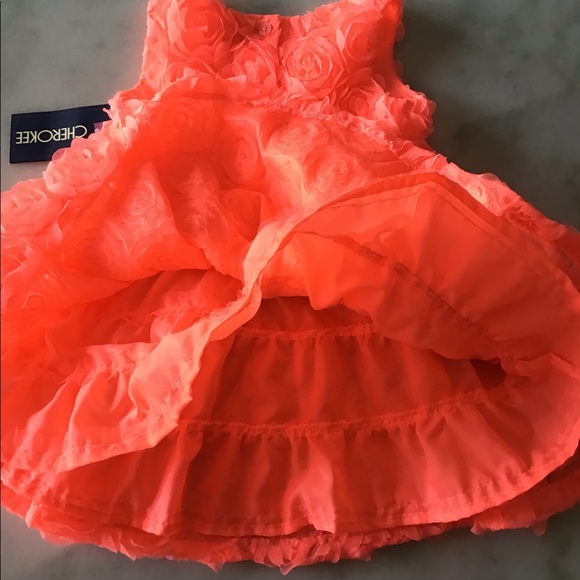 Dress - Picture 4 of 4